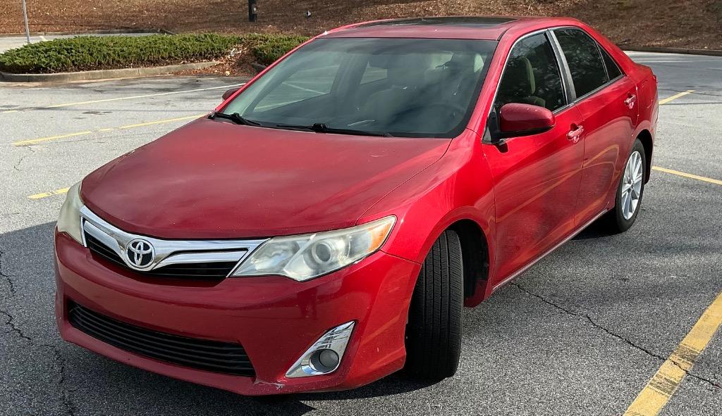 2012 Toyota Camry XLE's photo