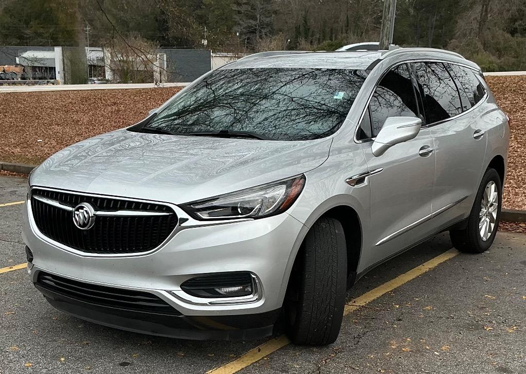 2019 Buick Enclave Essence's photo